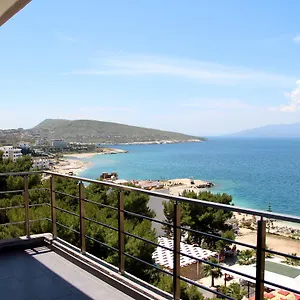 Franklin , Saranda Albanie